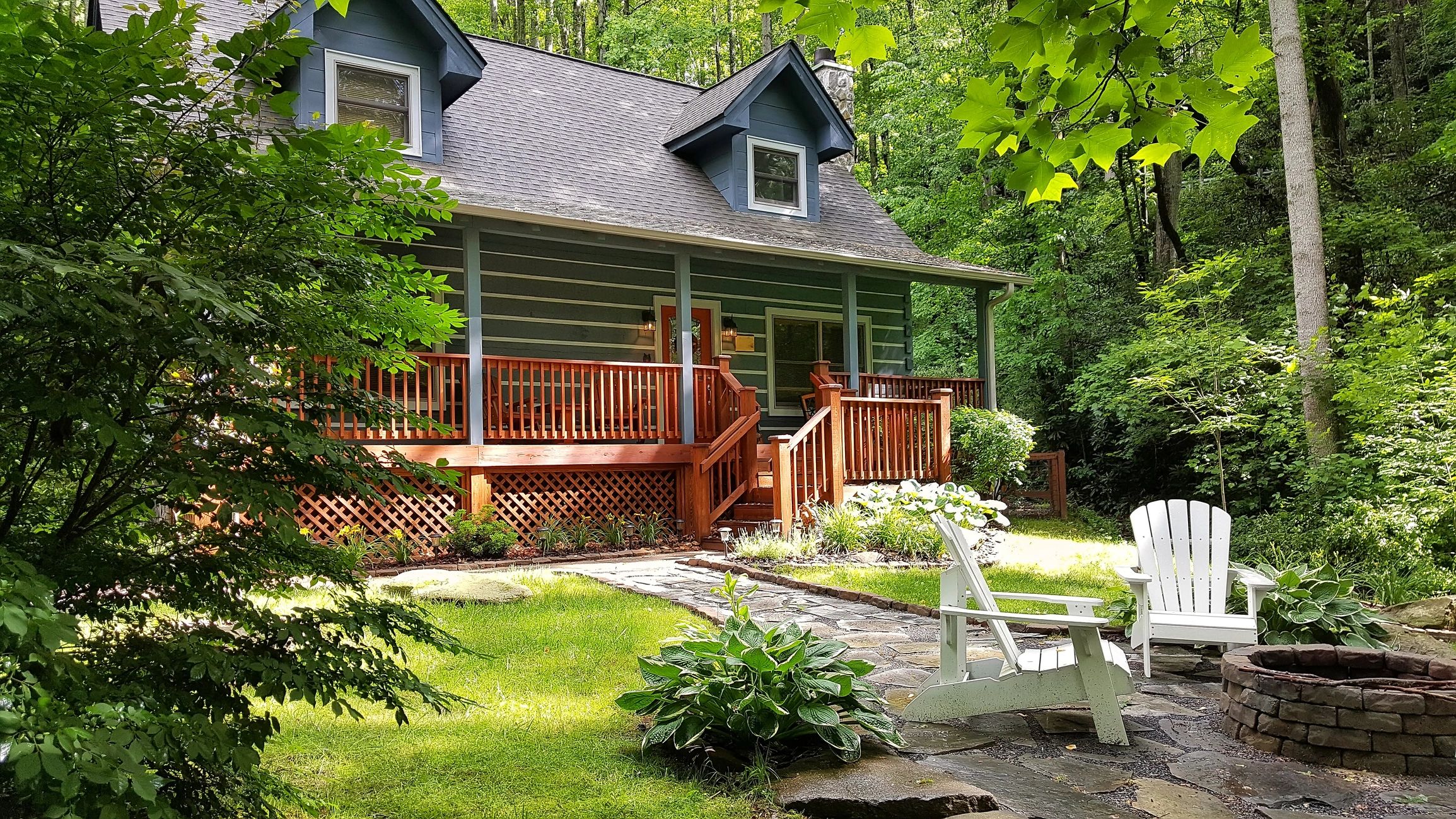 modern cabin exterior North Carolina